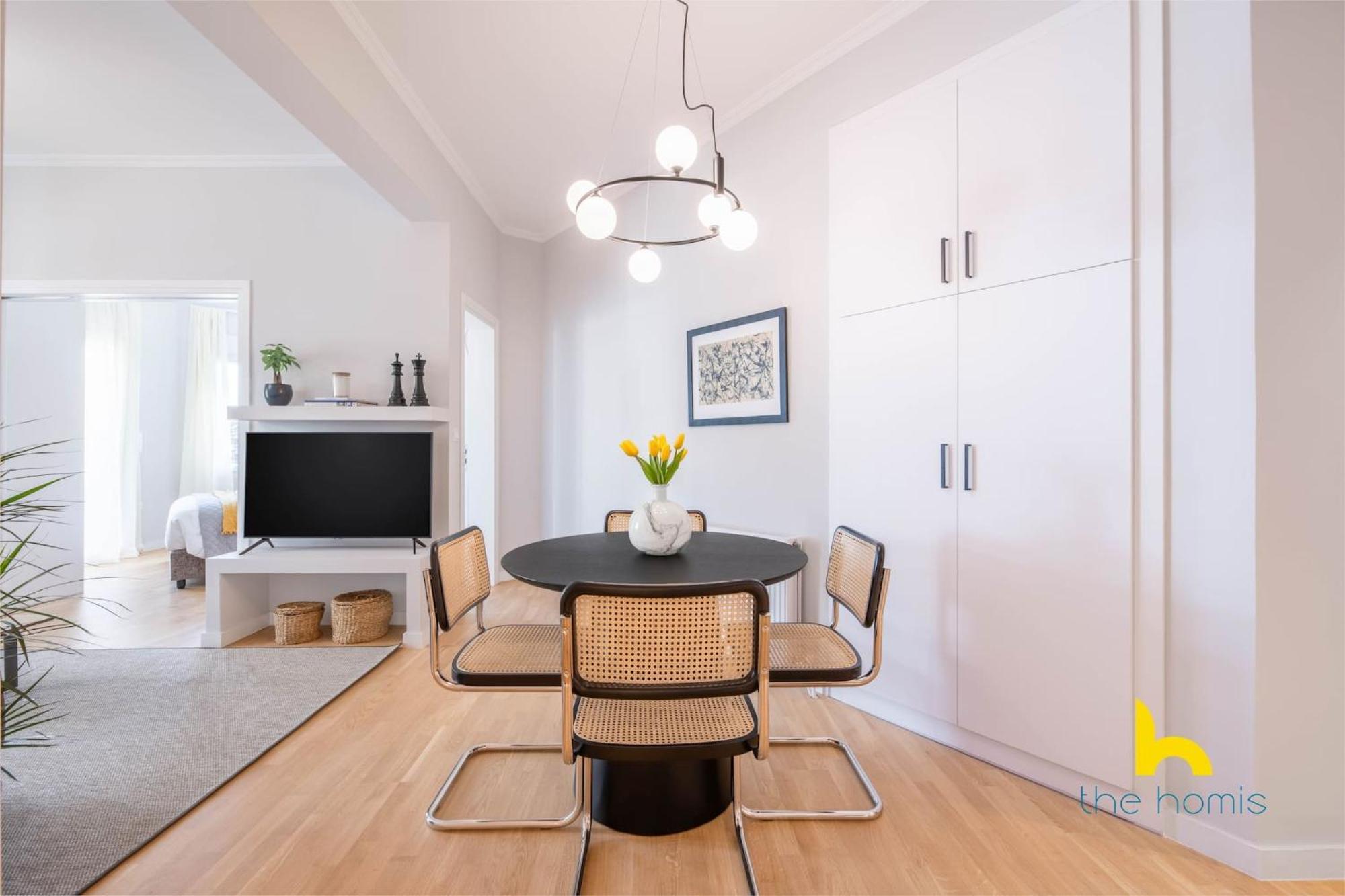 Sun-Splashed 2-Bdr Corner Apartment With Hillside Views! Афины Экстерьер фото