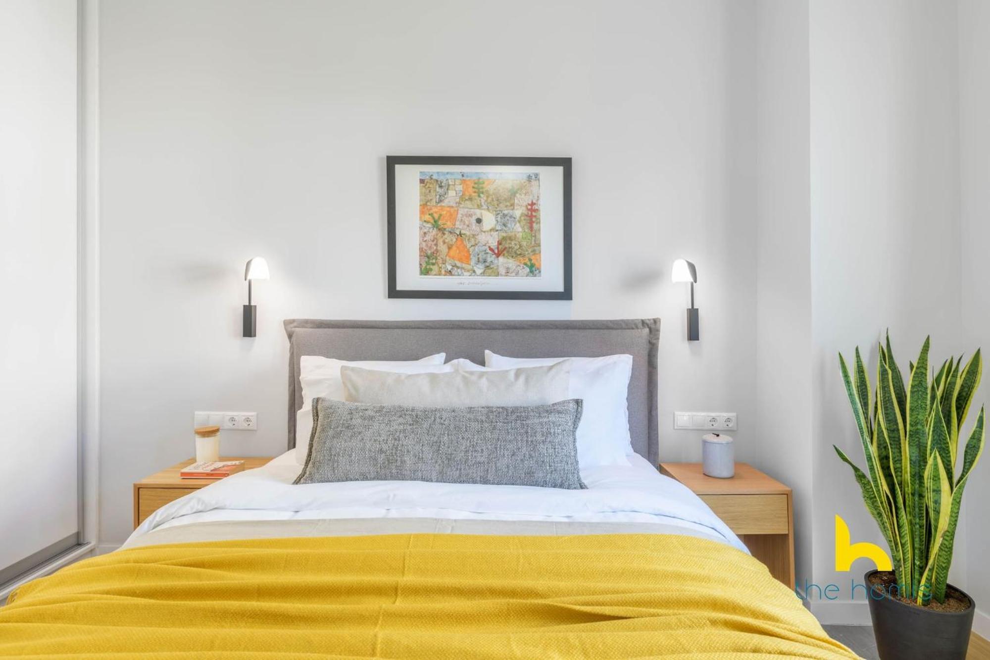 Sun-Splashed 2-Bdr Corner Apartment With Hillside Views! Афины Экстерьер фото